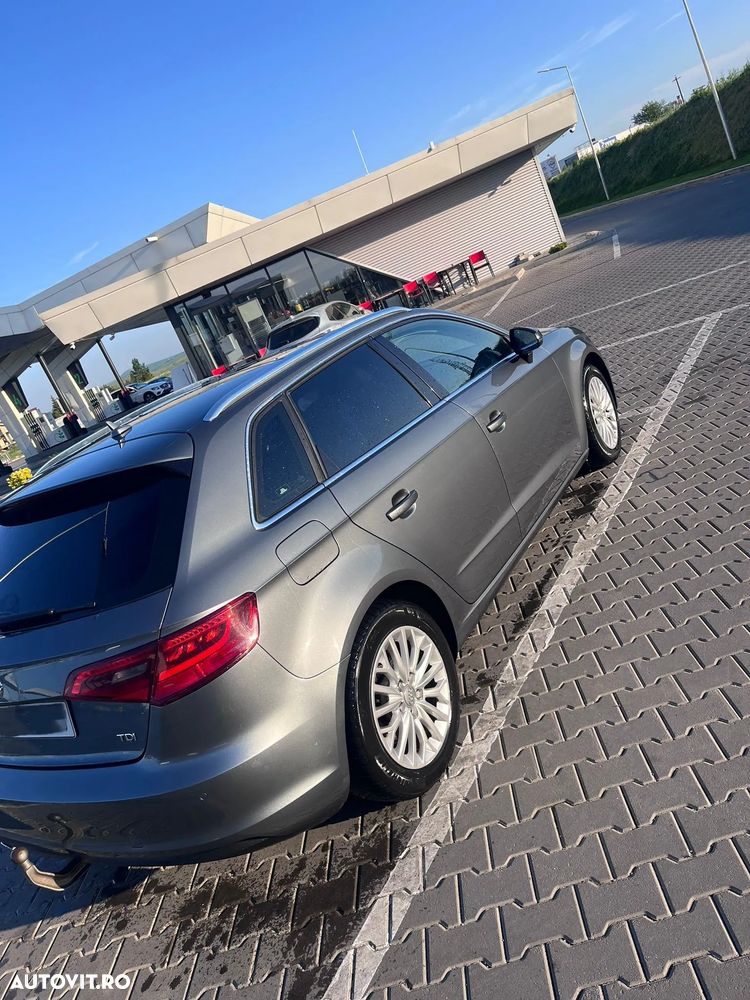 Audi A3 1.6 TDI clean Stronic Attraction - 3
