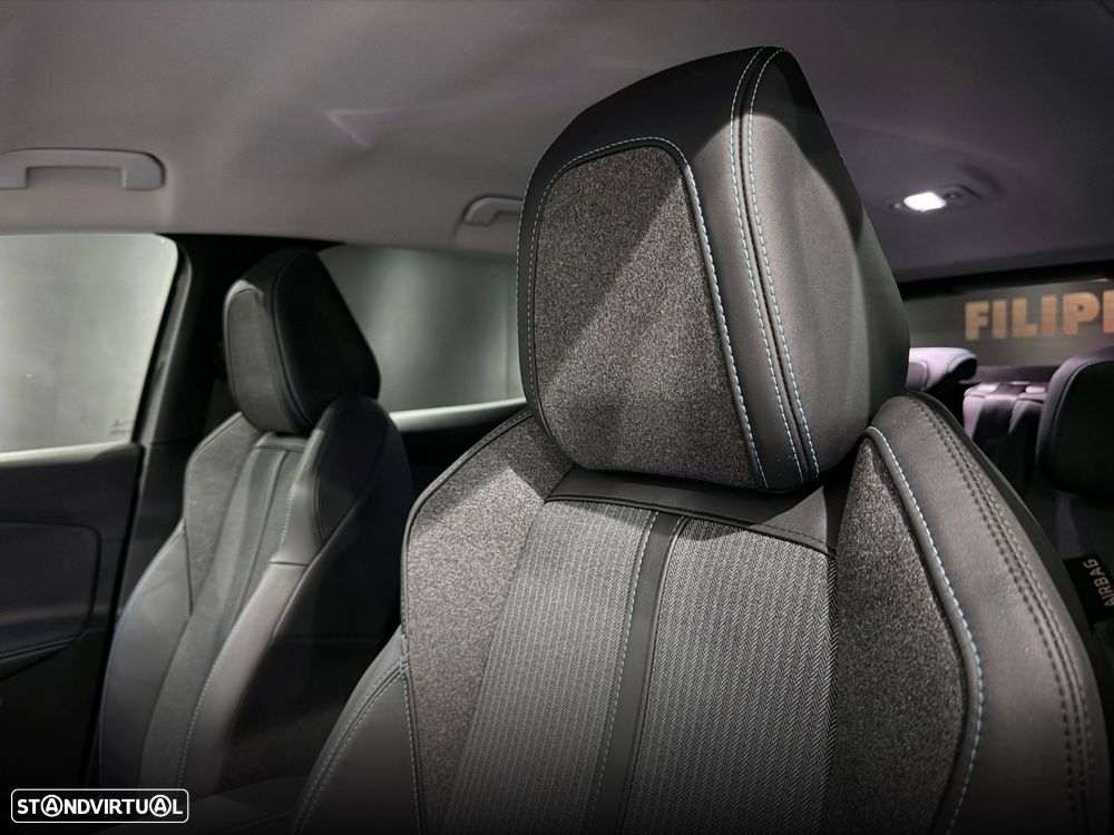 Peugeot 3008 1.2 PureTech Allure Pack - 17