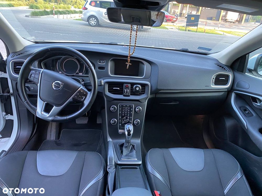 Volvo V40 D2 Geartronic - 10