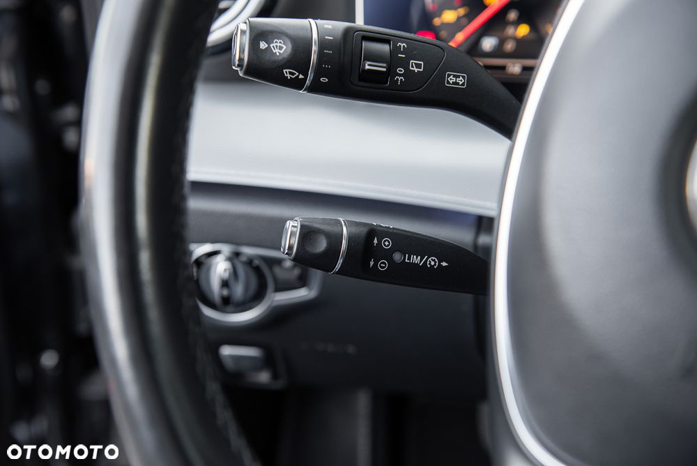 Mercedes-Benz Klasa E 220 d Business Edition 9G-TRONIC - 22