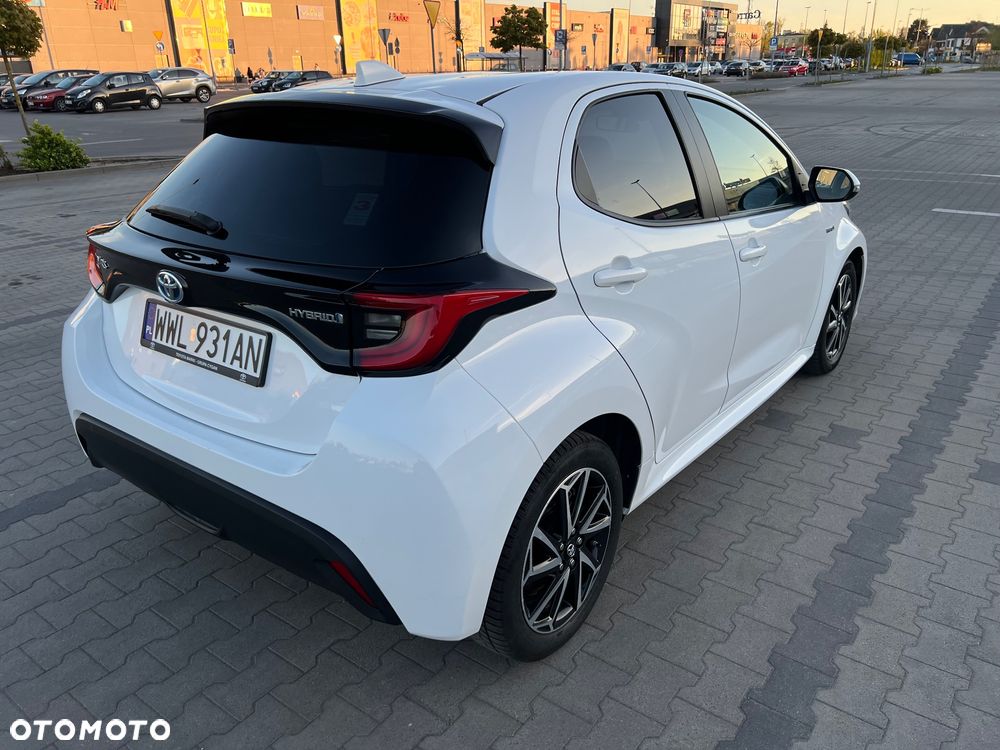 Toyota Yaris - 4