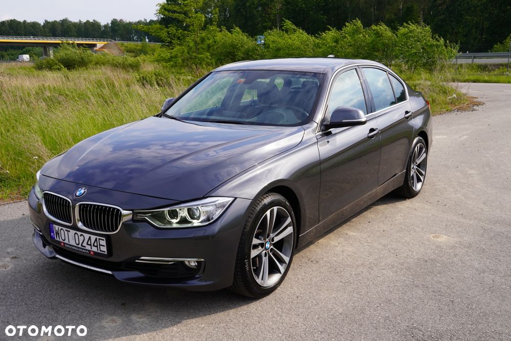 BMW Seria 3 328i xDrive Luxury Line - 3