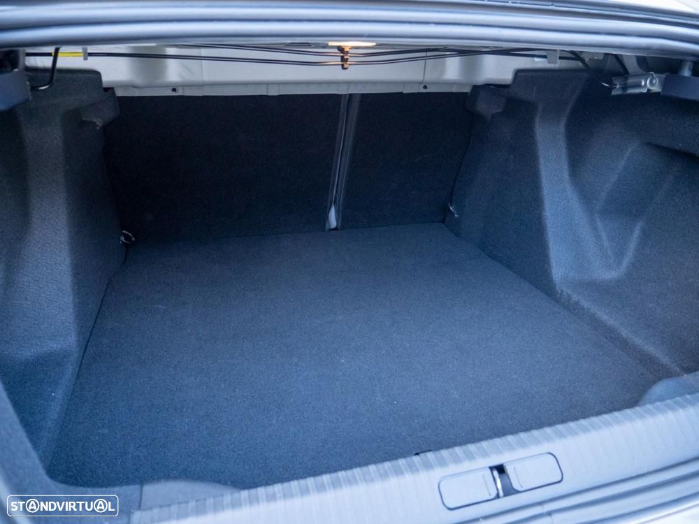 Citroën e-C4 X 54 kWh Autonomia Alargada Plus - 16