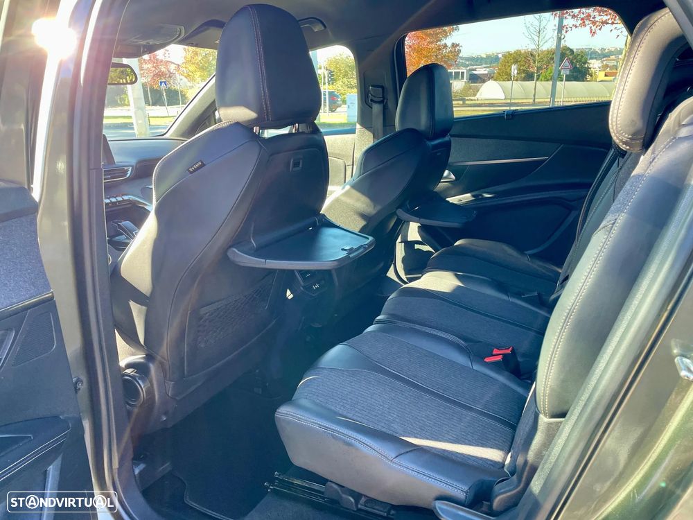 Peugeot 5008 1.5 BlueHDi GT Line J19 EAT8 - 4