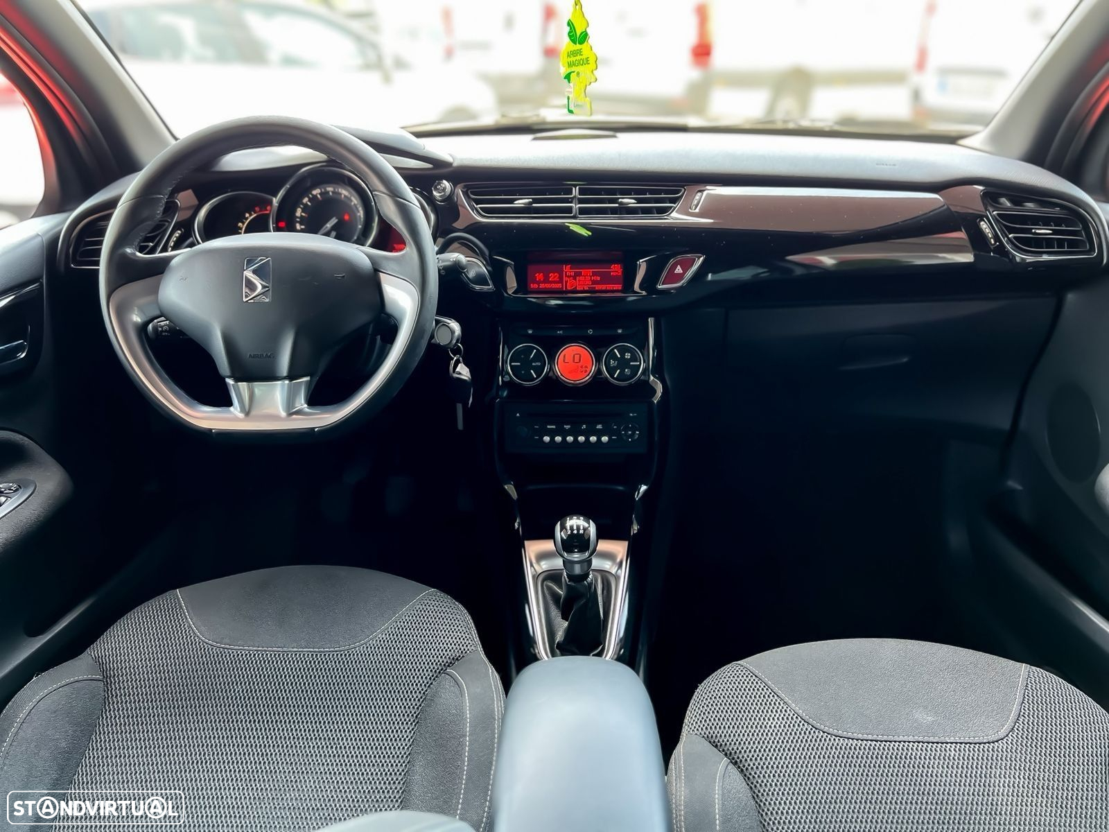 Citroën DS3 1.6 e-HDi So Chic 95g - 10