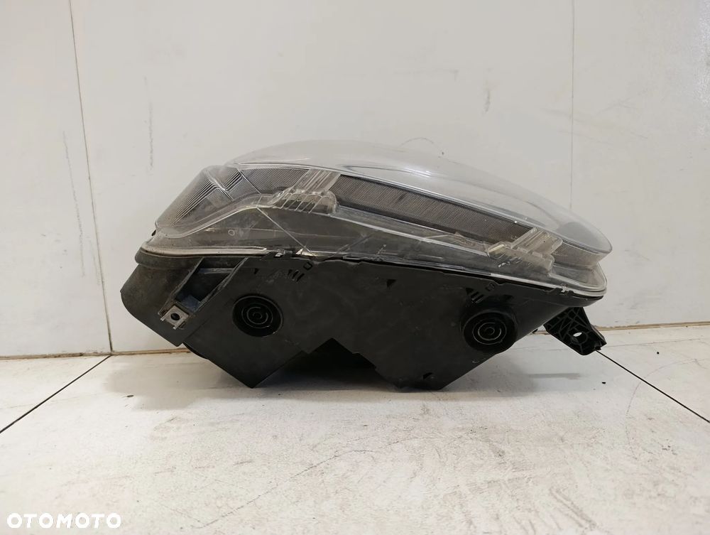 Lampa reflektor prawy przód Citroen Berlingo IV 4 - 9