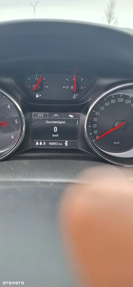 Opel Astra 1.6 D (CDTI) Start/Stop Innovation - 7