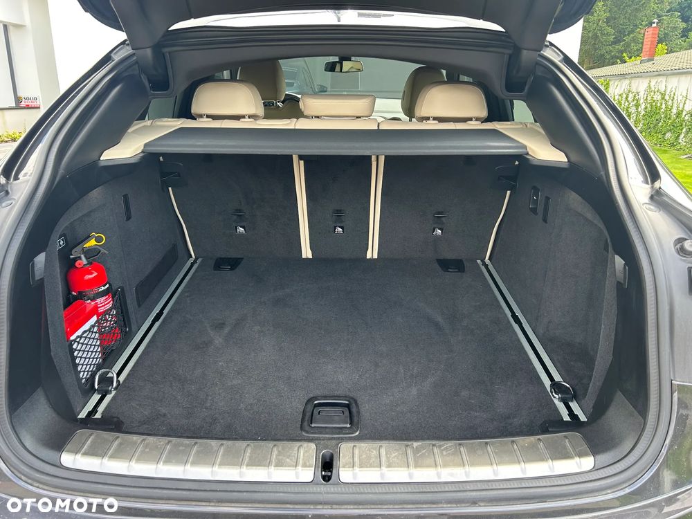 BMW X4 xDrive30i Advantage - 9