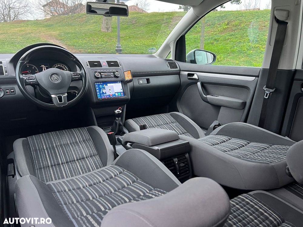Volkswagen Touran 2.0 TDI DPF Cross - 12
