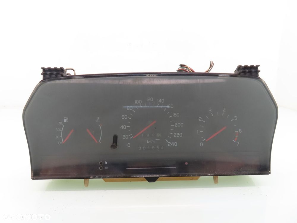LICZNIK VOLVO 850 2.4 6849302 110008456012 - 1