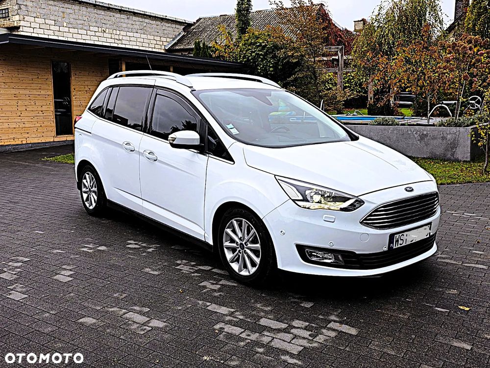 Ford Grand C-MAX - 29