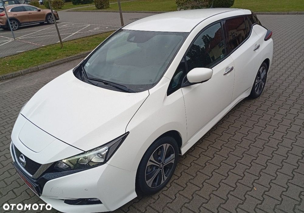 Nissan Leaf - 5