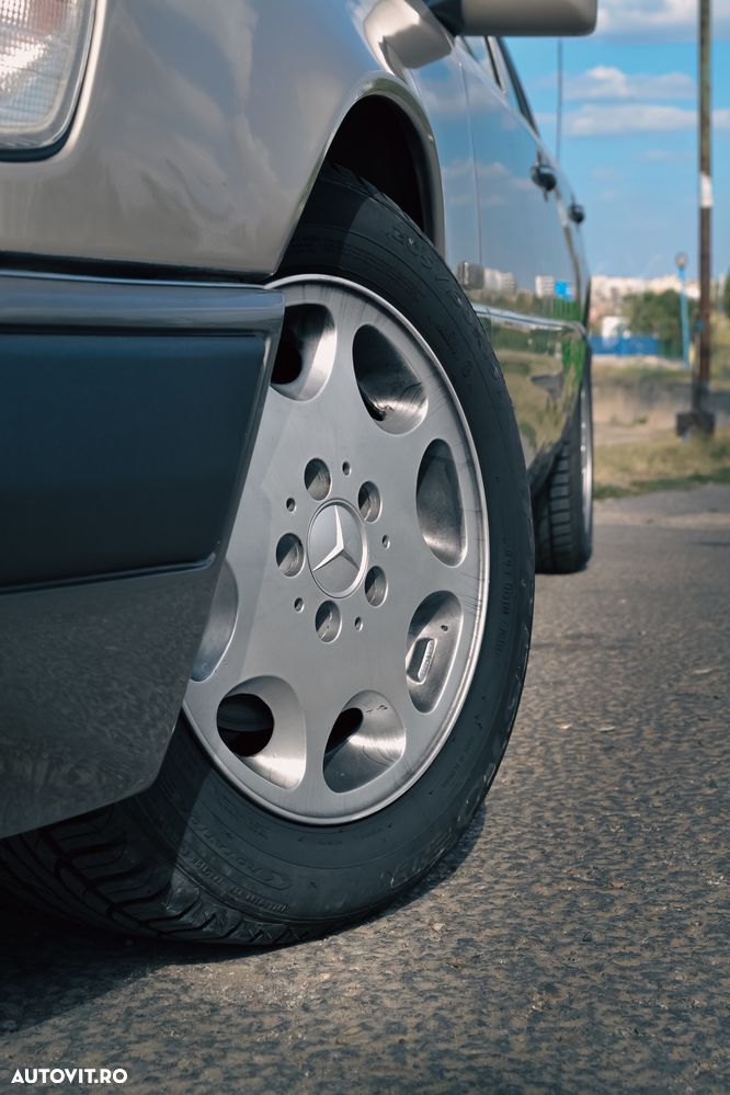 Mercedes-Benz W124 - 9