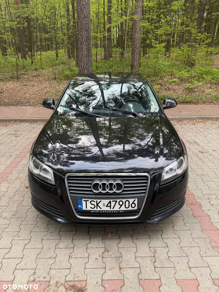 Audi A3 3-drzwiowe 1.6 TDI DPF Attraction - 1