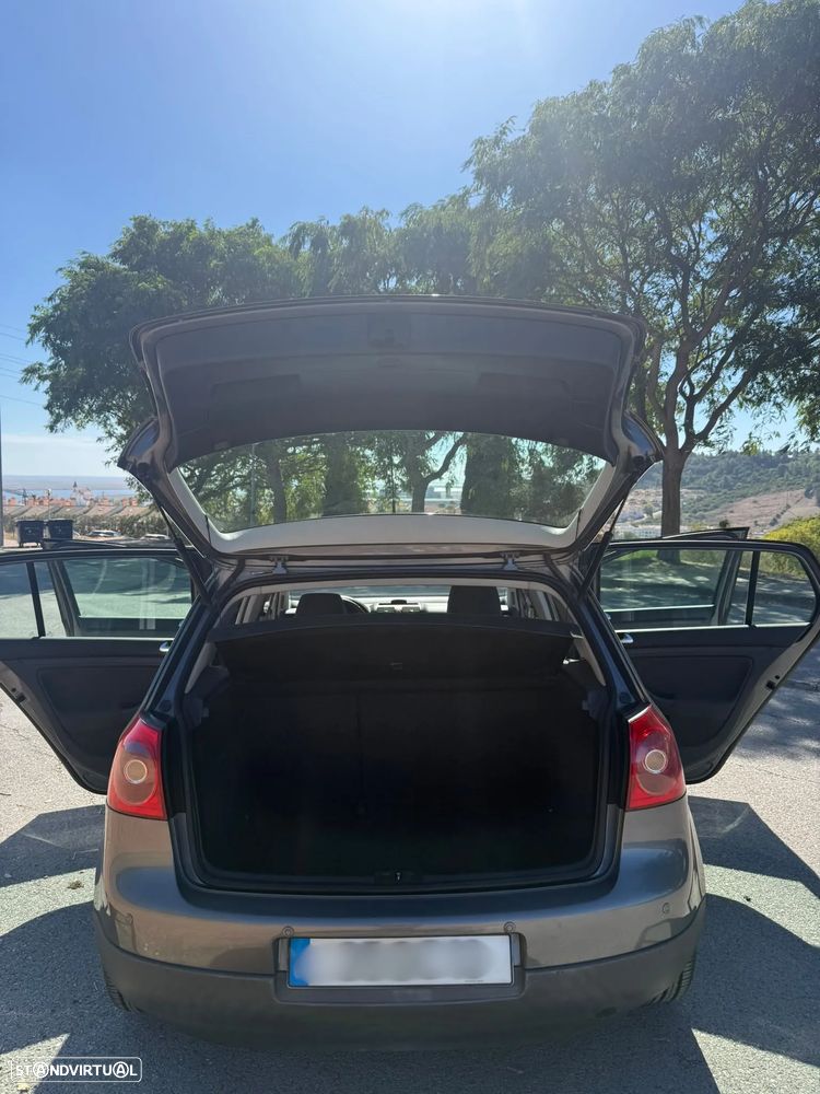 VW Golf 1.9 TDi BlueM. Confortline - 7