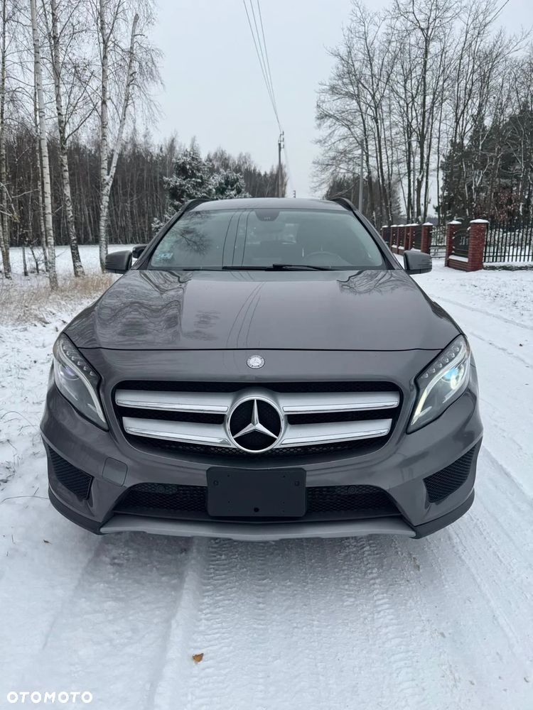 Mercedes-Benz GLA 250 4Matic 7G-DCT AMG Line - 17