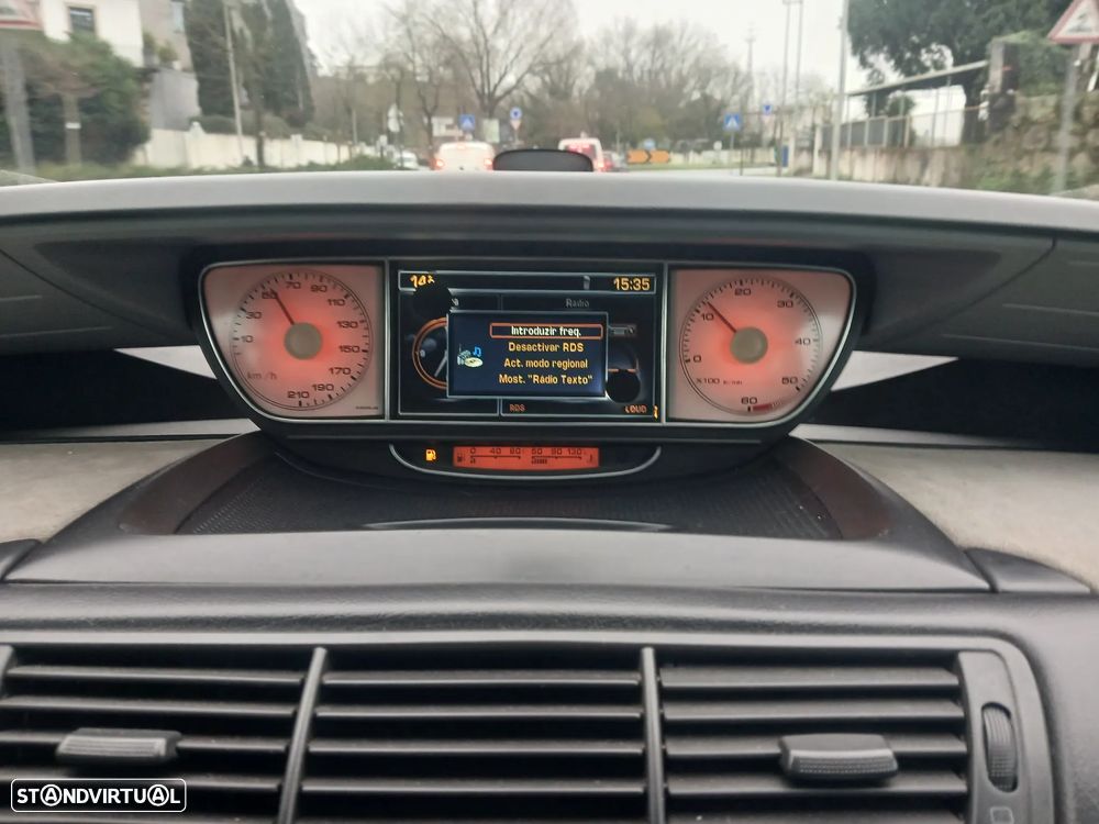 Peugeot 807 ver-2-2-hdi-navteq - 3