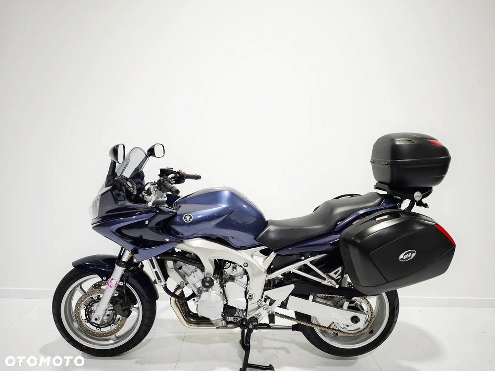 Yamaha FZ - 4