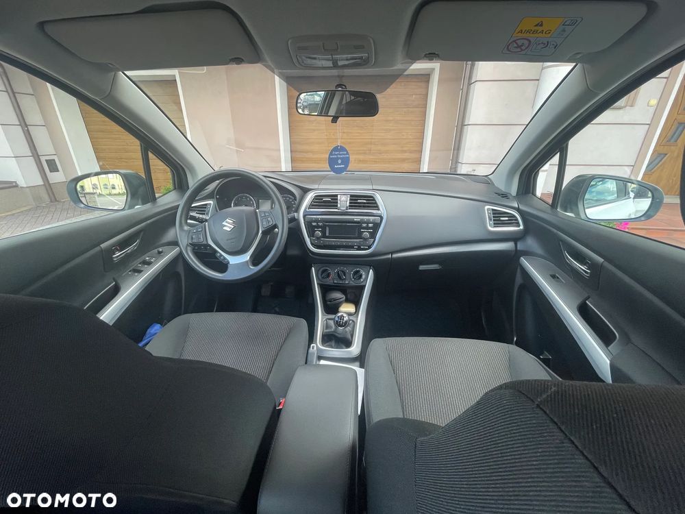 Suzuki SX4 - 10