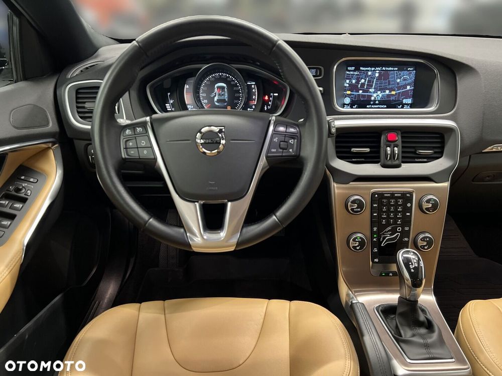 Volvo V40 - 15