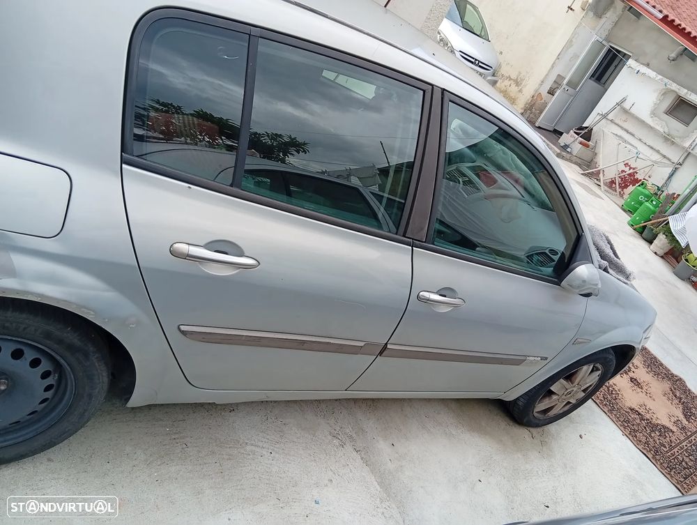Renault Mégane 1.5 dCi Confort - 6
