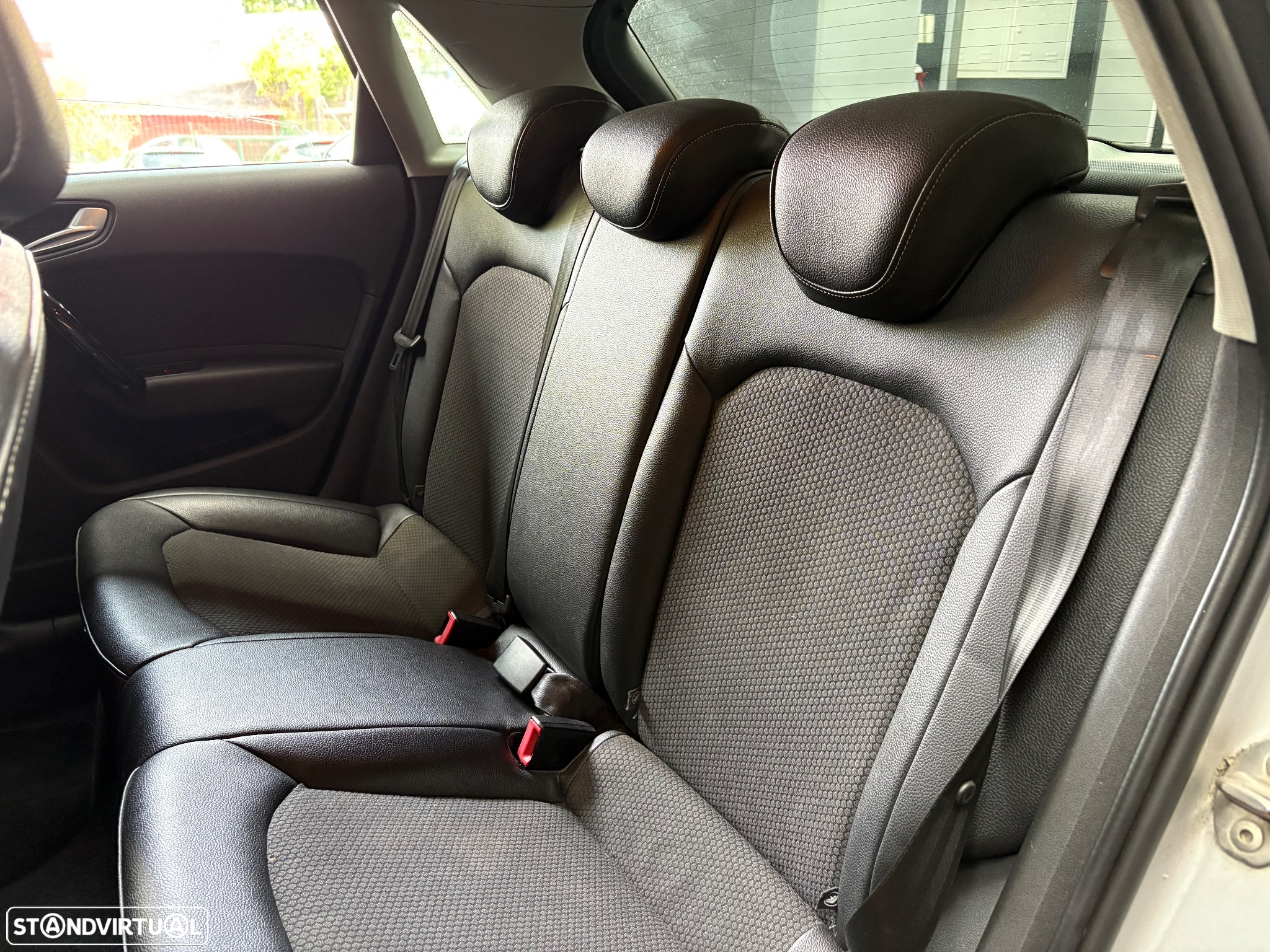 Audi A1 Sportback 1.6 TDI S-line - 35