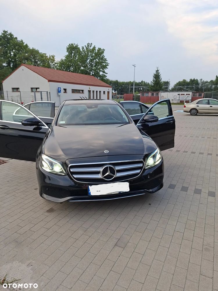 Mercedes-Benz Klasa E 200 9G-TRONIC - 28