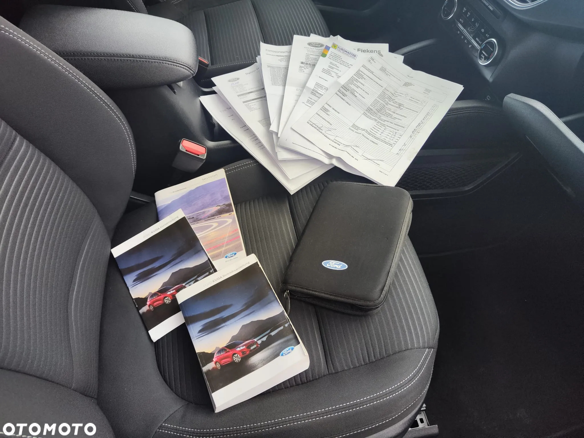 Ford Kuga - 18