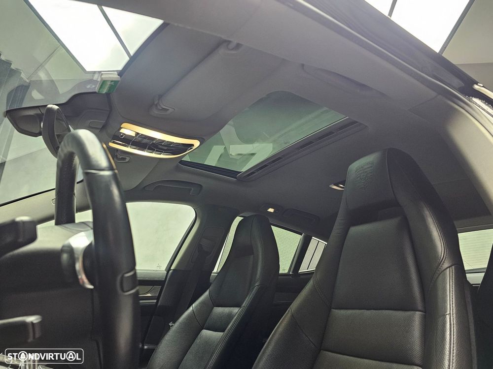 Porsche Panamera Platinum Edition - 32