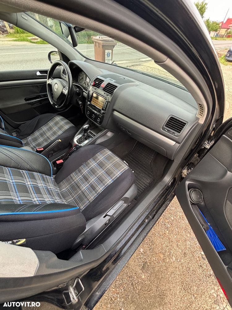 Volkswagen Golf 2.0 TDI Comfortline DSG - 22