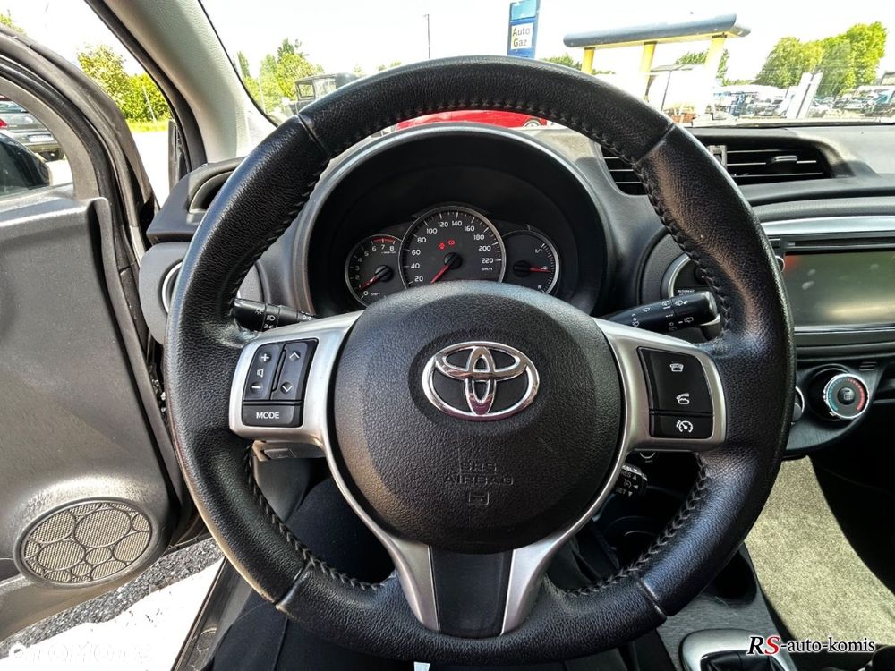 Toyota Yaris - 26