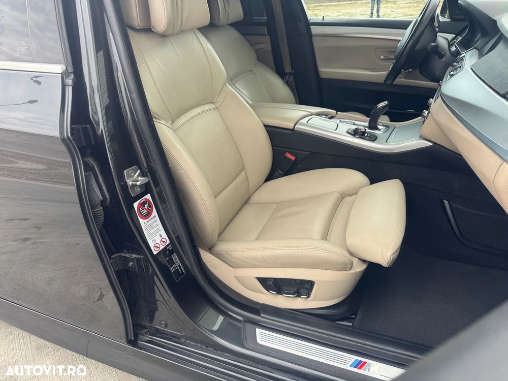 BMW Seria 5 525d Sport-Aut. Luxury Line - 37