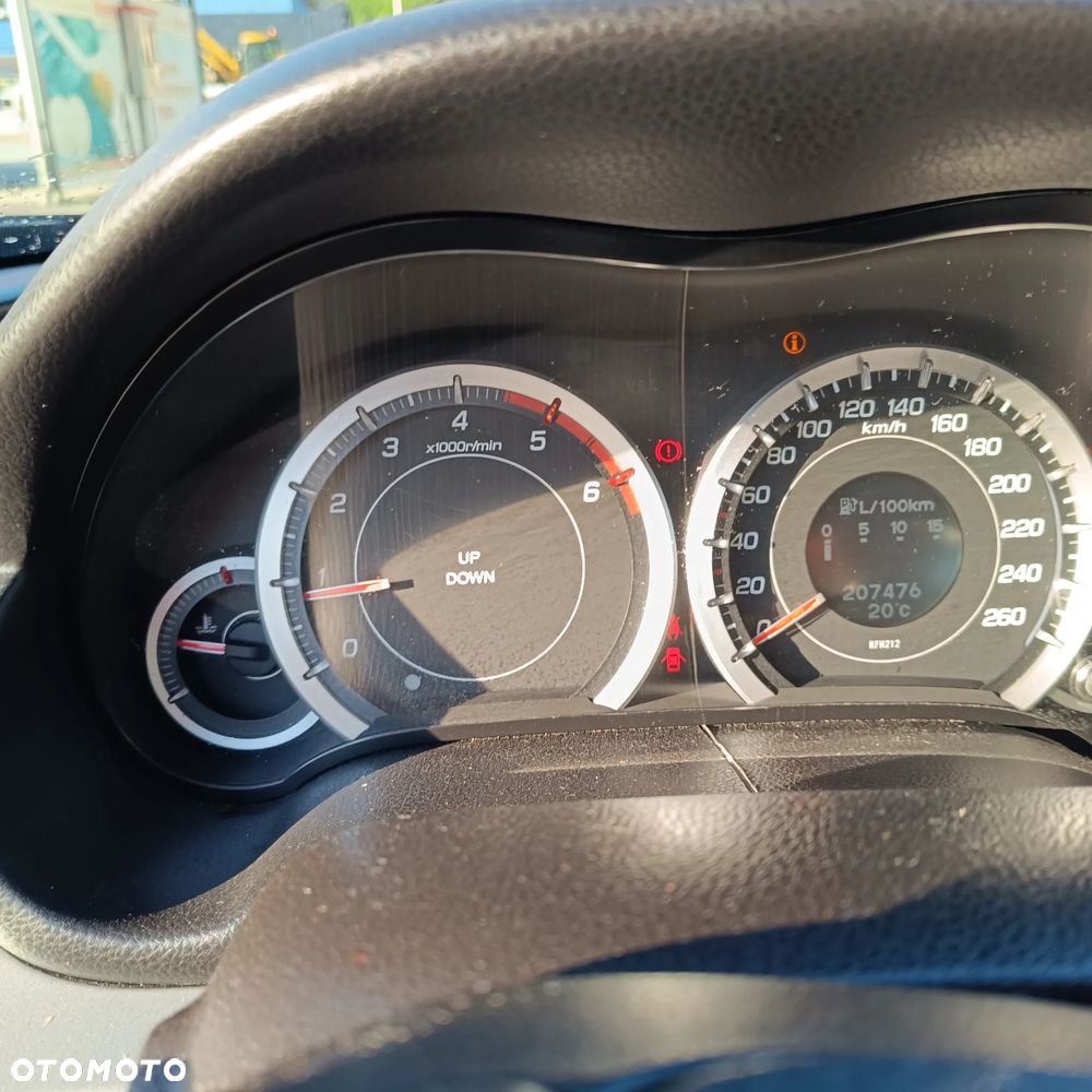 Honda Accord 2.2d Comfort - 8