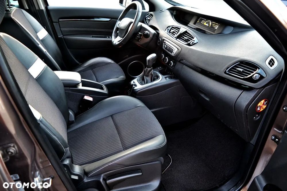 Renault Scenic ver-1-5-dci-dynamique-edc - 13