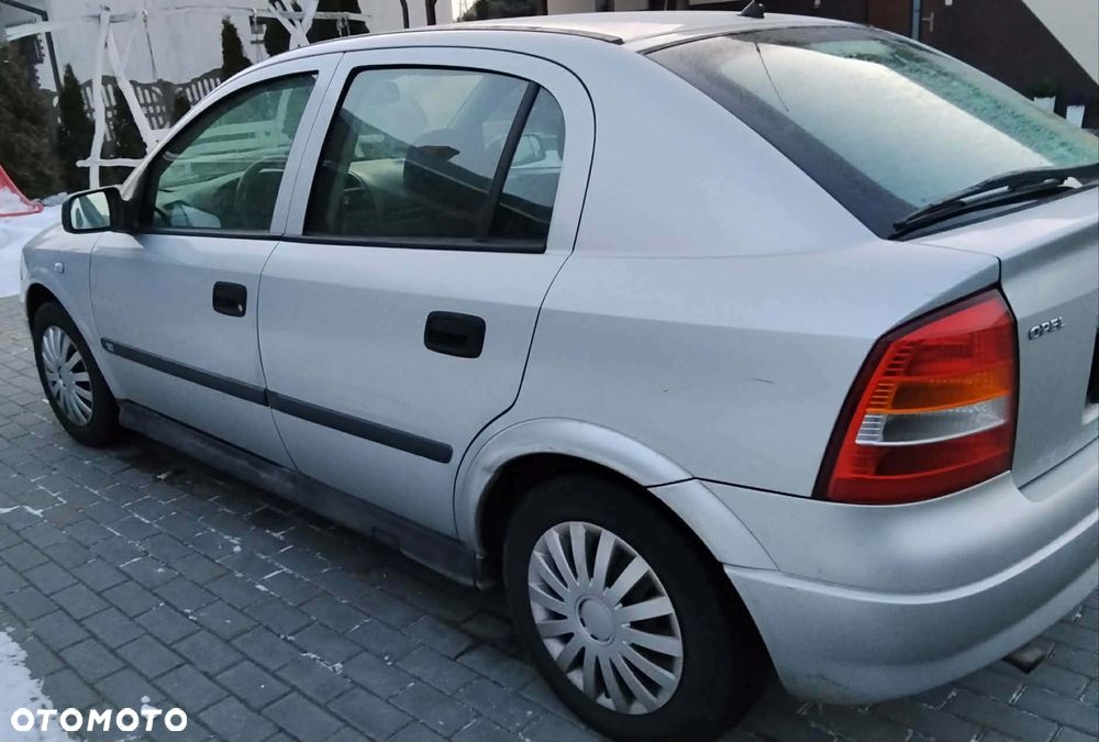 Opel Astra - 3