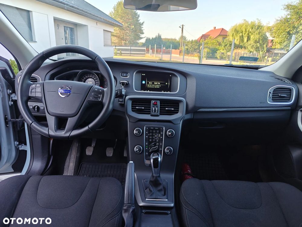 Volvo V40 D2 Drive-E Momentum - 18