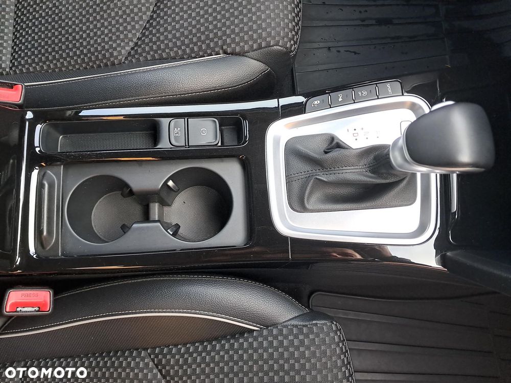 Kia XCeed 1.4 T-GDI L Business Line DCT - 15