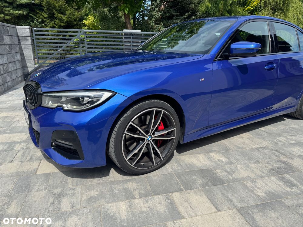 BMW Seria 3 330i xDrive Sport - 1