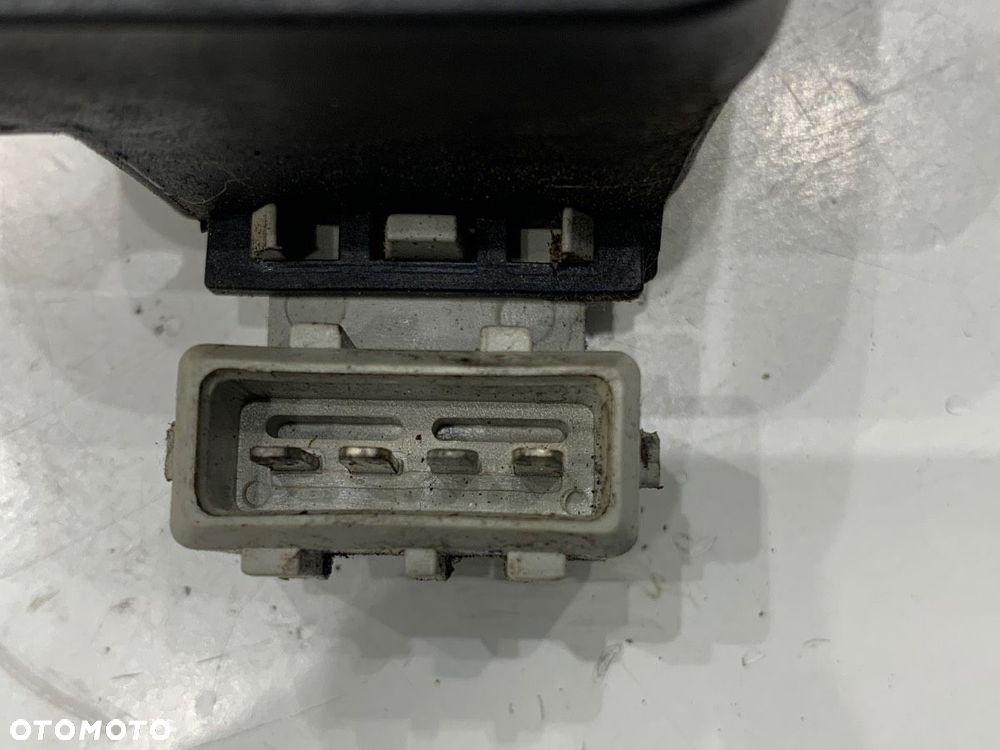 CEWKA ZAPŁONOWA  PEUGEOT 307 (3A/C) 2000 - 2012 1.6 16V 80 kW [109 KM] benzyna 2000 - 2007 - 4