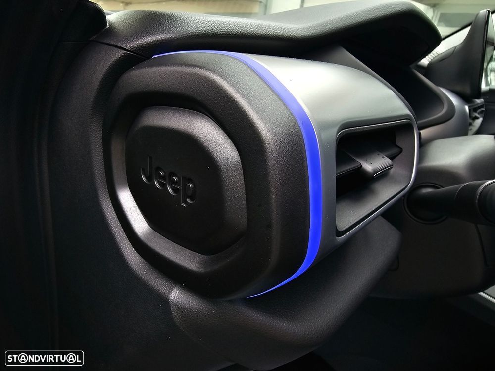 Jeep Avenger 54 kWh Summit - 24