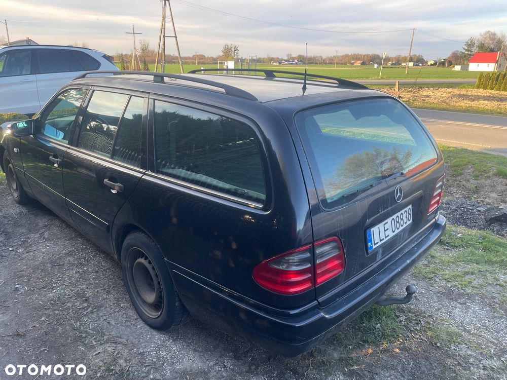 Mercedes-Benz Klasa E - 3