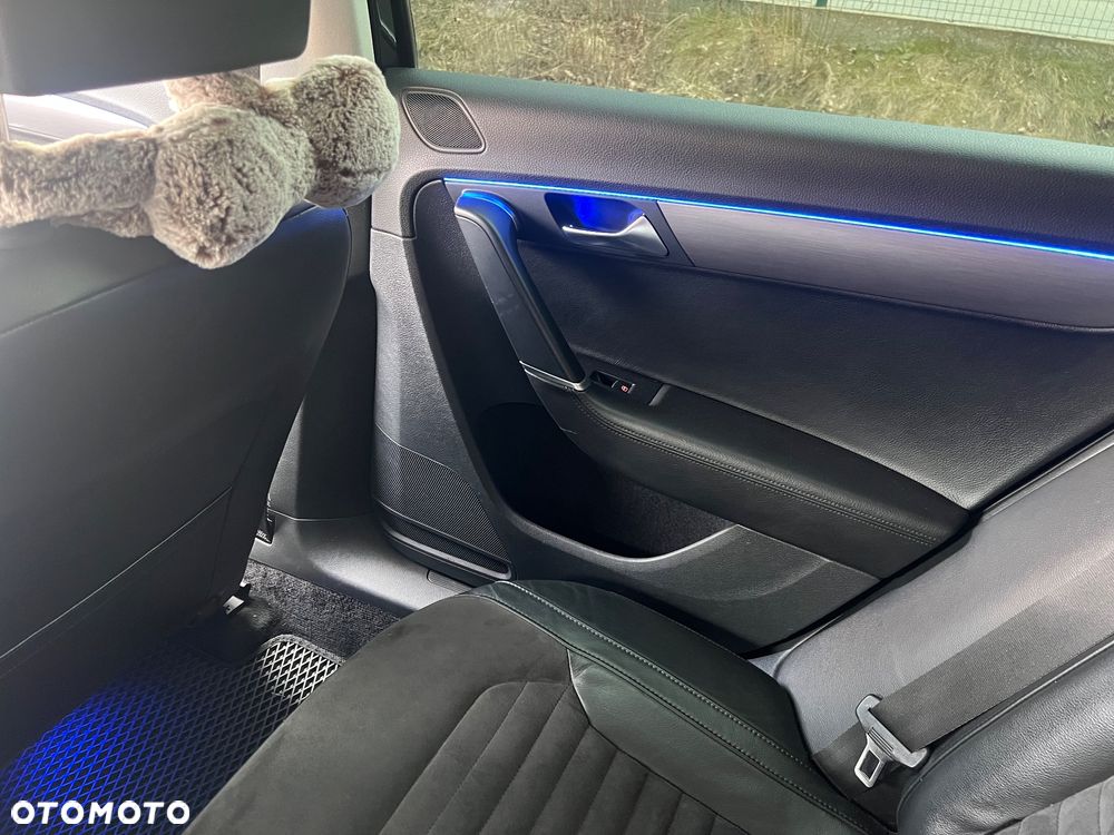 Volkswagen Passat 2.0 TDI Highline DSG - 12