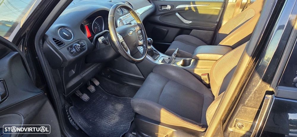 Ford S-Max 1.8 TDCi Titanium 7L - 6