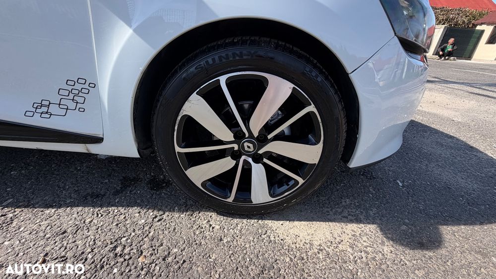 Renault Clio - 19