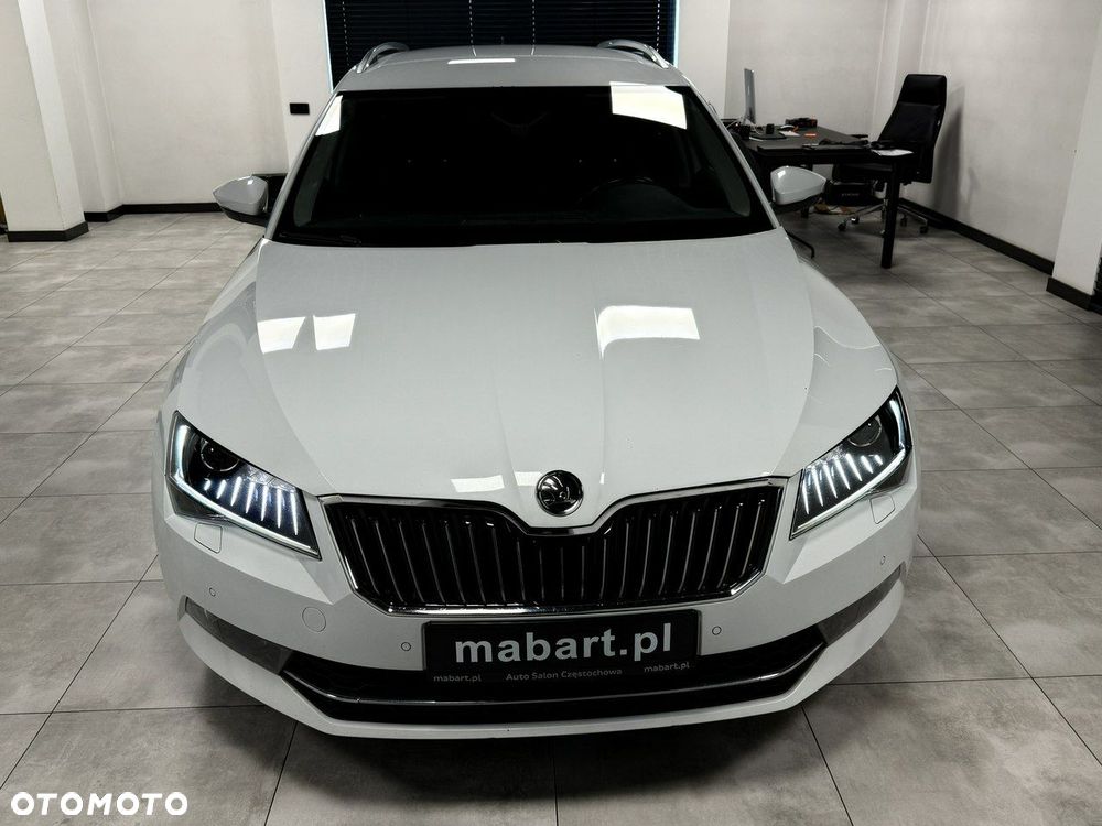 Skoda Superb 2.0 TDI DSG Sportline - 10