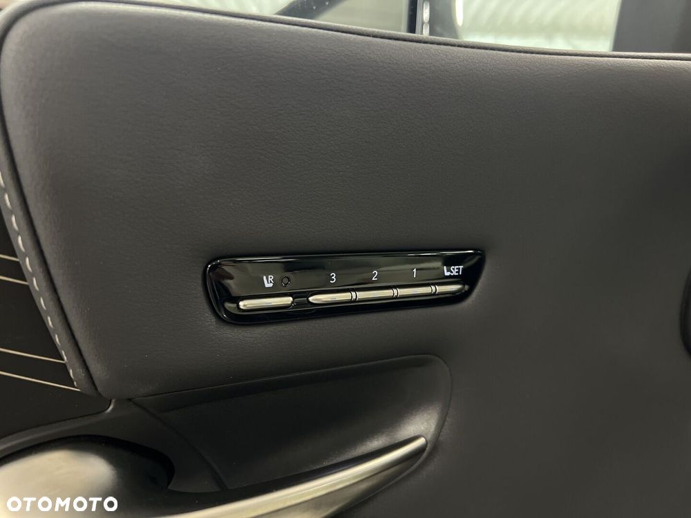 Lexus LS 500h Omotenashi AWD - 27