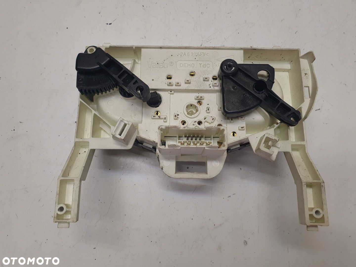 PANEL NAWIEWU RENAULT TRAFIC W964097K - 3