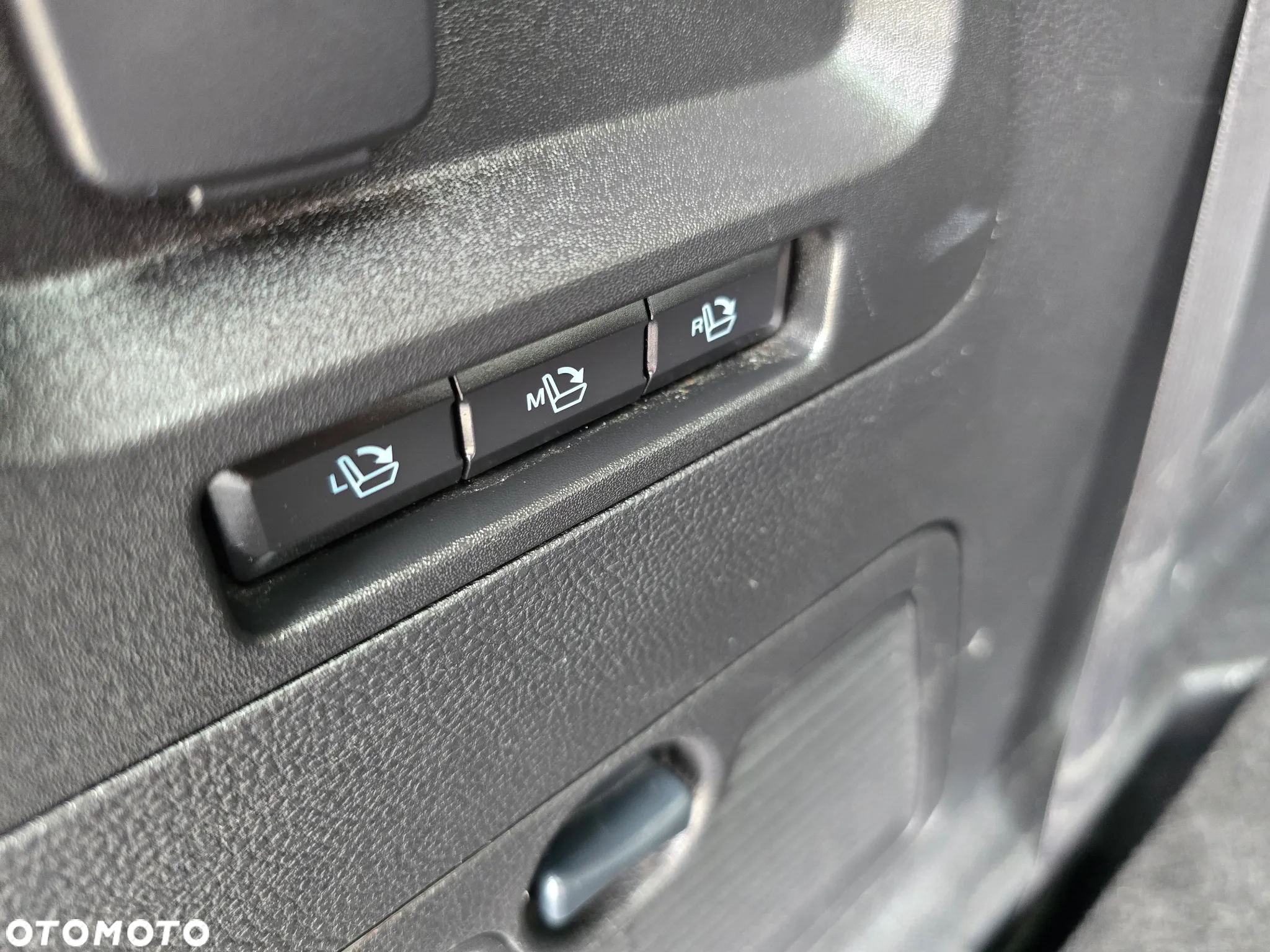 Ford S-Max - 23