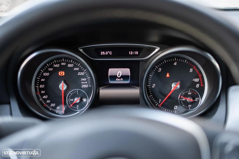 Mercedes-Benz CLA 180 d Urban - 14