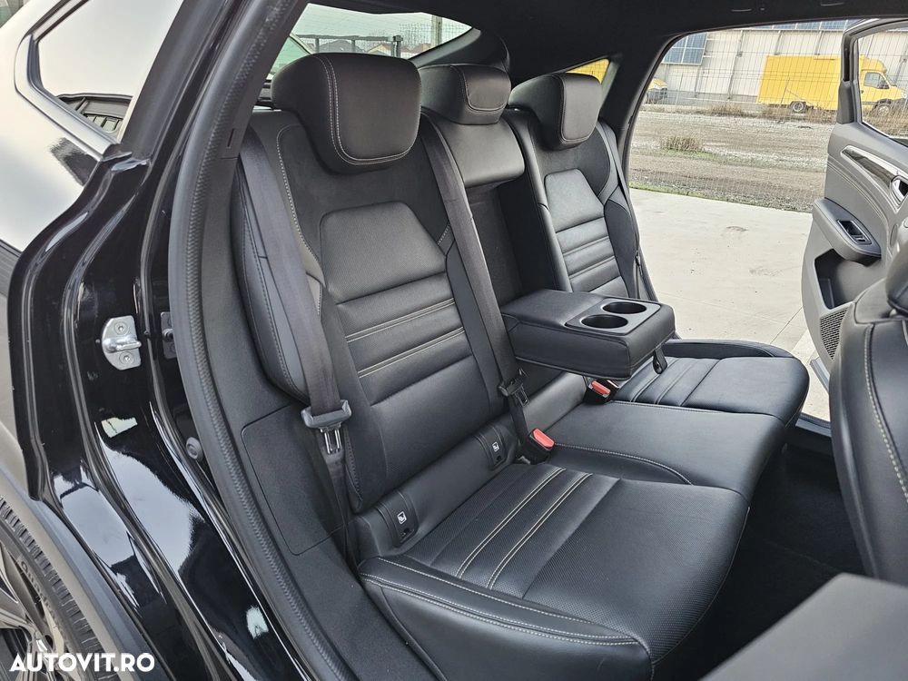 Renault Arkana E-TECH Hybrid RS Line - 15